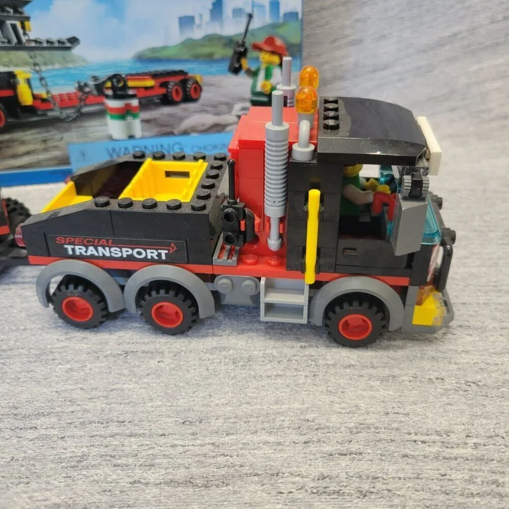 LEGO City 60183 Heavy Cargo Transport